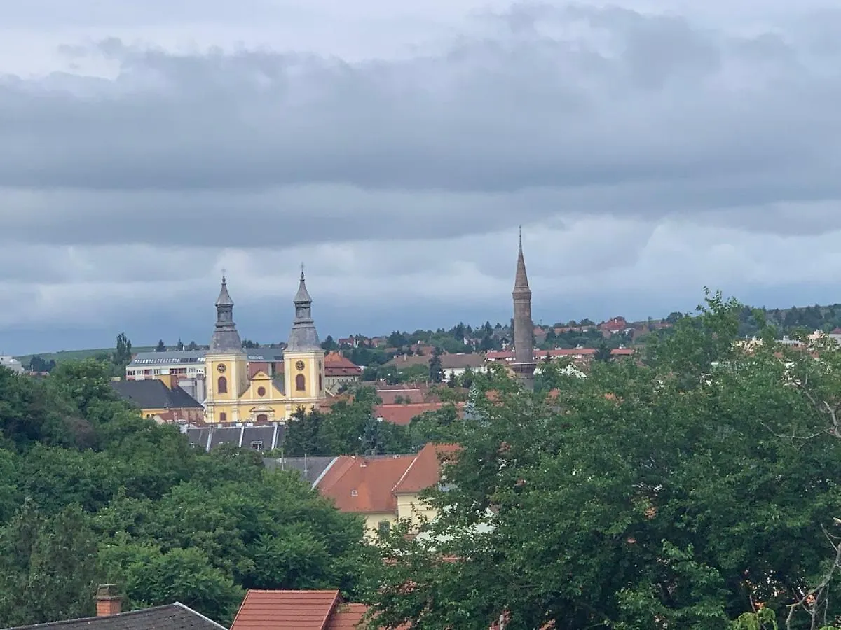 Eger Castle Hill Premium Apartments 0*,
